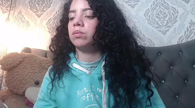 EmmaCowperr online show from February 23, 5:39 pm