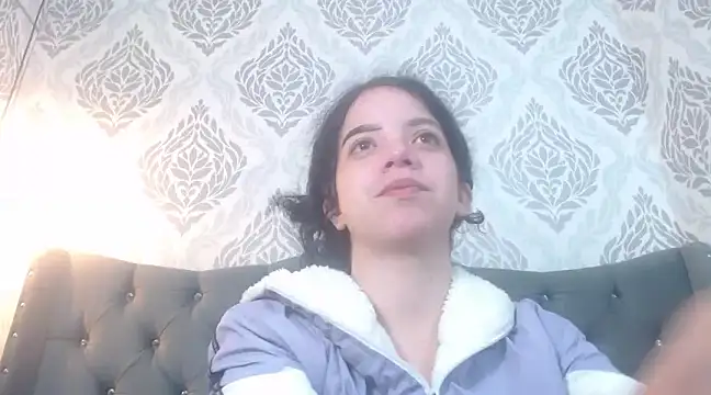 EmmaCowperr online show from March 19, 12:23 pm