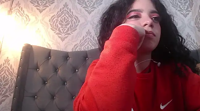 EmmaCowperr online show from March 10, 2:48 pm