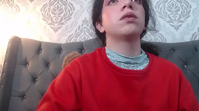 EmmaCowperr online show from March 4, 3:59 pm