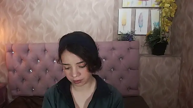 EmmaCowperr online show from January 15, 5:11 am