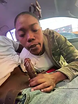 NillaMontana online show from January 10, 5:13 pm