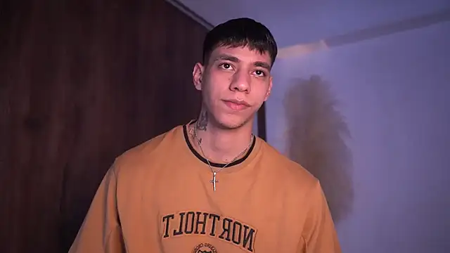 Snapshot of Josep_Davies chatting on February 1, 9:35 pm Josep Davies online show from February 1, 9:35 pm