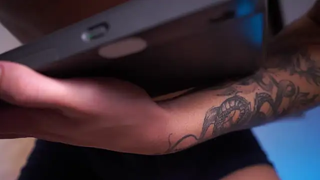 Josep Davies online show from March 3, 7:26 am