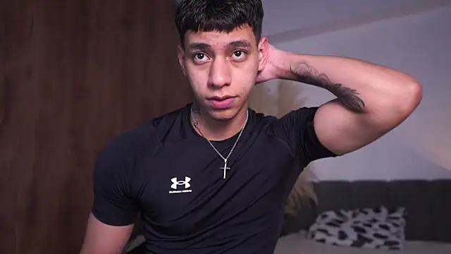 Snapshot of Josep_Davies chatting on February 18, 10:06 pm Josep Davies online show from February 18, 10:06 pm