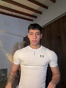 Snapshot of Josep_Davies chatting on January 16, 10:14 pm Josep Davies online show from January 16, 10:14 pm