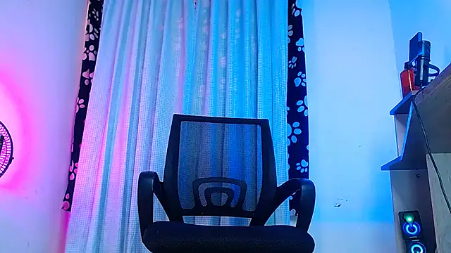 DanteSantoro online show from March 25, 3:00 pm