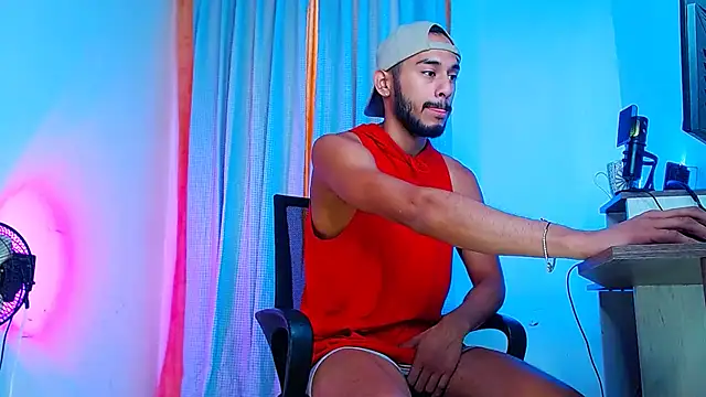 DanteSantoro online show from April 7, 11:45 am