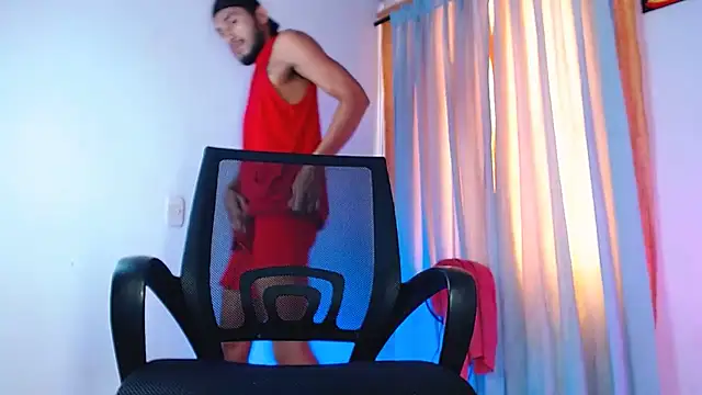 Snapshot of DanteSantoro chatting on February 3, 6:24 pm DanteSantoro online show from February 3, 6:24 pm