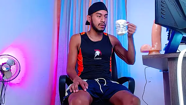 DanteSantoro online show from April 8, 11:55 am