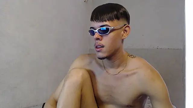 MicaelRian69 online show from October 25, 2:17 pm