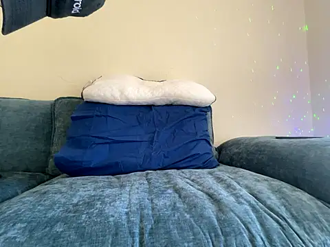 mouser21212 online show from November 16, 6:45 pm