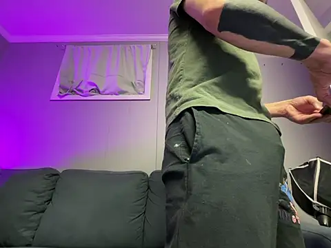 mouser21212 online show from February 12, 5:16 pm