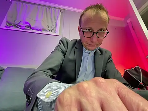 mouser21212 online show from February 26, 7:23 am