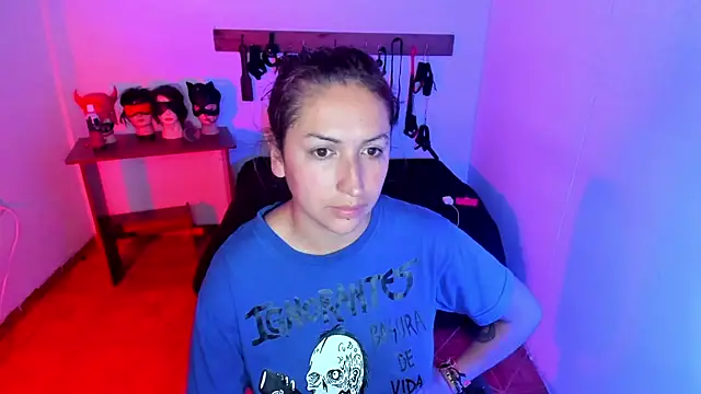 LucyStrike  online show from January 13, 11:30 pm