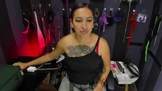 LucyStrike  online show from October 23, 10:52 pm