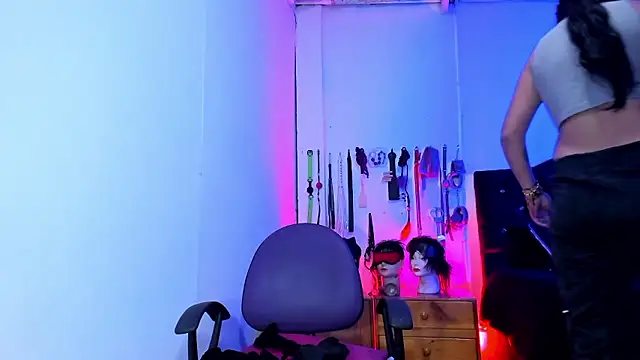 LucyStrike  online show from January 8, 10:49 pm