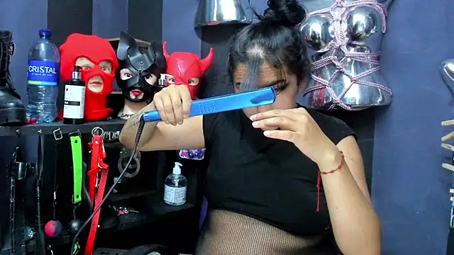 Snapshot of LucyStrike_ chatting on March 5, 12:27 am LucyStrike online show from March 5, 12:27 am