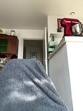 Luccreccia  online show from March 19, 2:39 pm