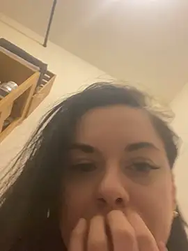 Luccreccia  online show from February 5, 9:16 am