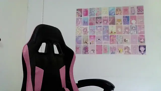 Emily Guerra1 online show from January 13, 5:39 pm