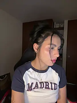 Snapshot of Dahian-peach chatting on June 11, 12:32 am Dahian-peach online show from June 11, 12:32 am
