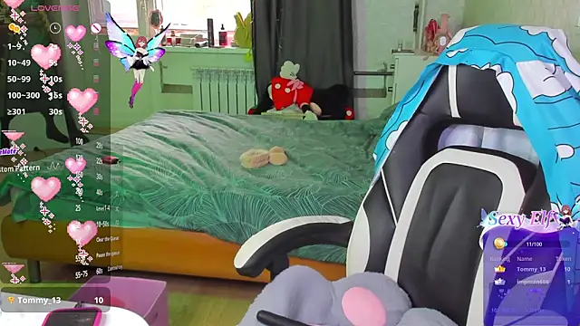 folinskayyya online show from April 15, 6:41 am