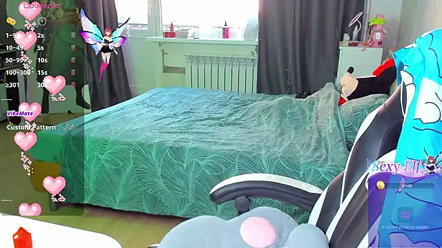 folinskayyya online show from April 2, 3:46 am