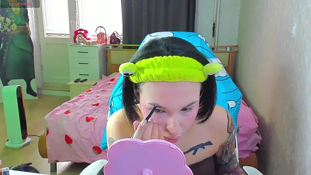 Snapshot of folinskayyya chatting on February 27, 6:57 am folinskayyya online show from February 27, 6:57 am