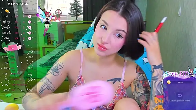 Snapshot of folinskayyya chatting on December 18, 5:01 am folinskayyya online show from December 18, 5:01 am