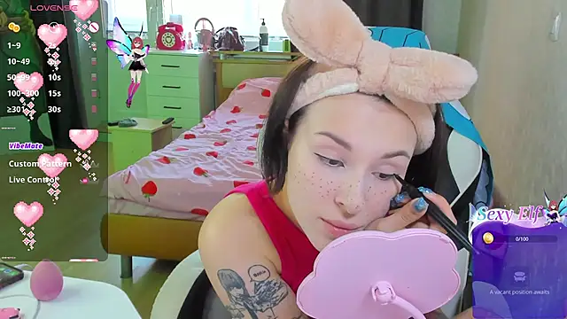 Snapshot of folinskayyya chatting on February 19, 8:22 am folinskayyya online show from February 19, 8:22 am