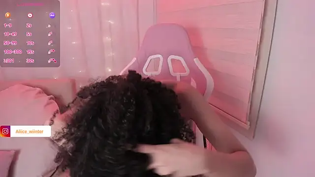 Alice winter  online show from March 25, 6:07 pm