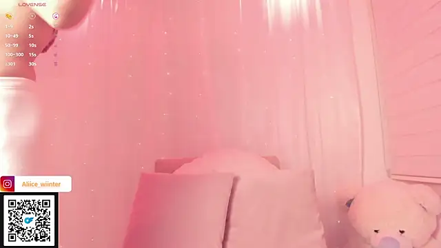 Alice winter  online show from September 24, 7:09 pm