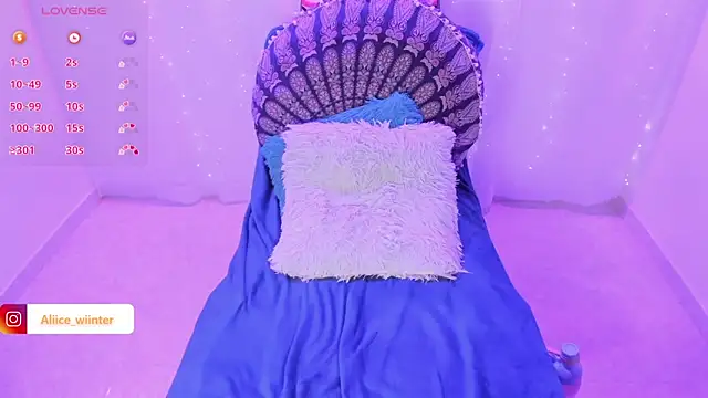 Alice winter  online show from March 19, 10:31 pm