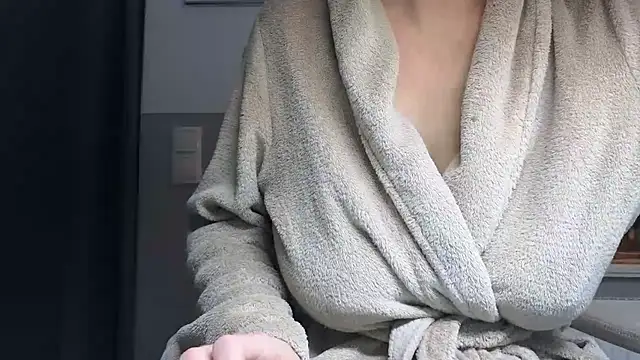 Loona-Lexxington online show from October 22, 4:06 pm