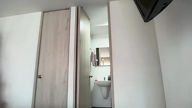 candy-sam28 online show from February 13, 5:35 pm