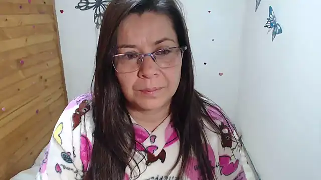 Snapshot of lilisa777 chatting on July 10, 9:31 am lilisa777 online show from July 10, 9:31 am