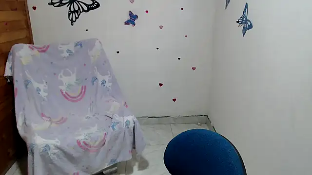 lilisa777 online show from March 6, 10:27 pm