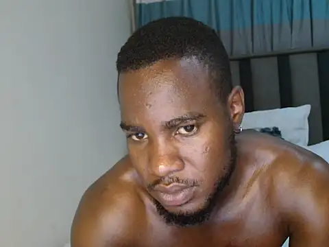 Snapshot of Eroticbigcock chatting on November 13, 8:51 am Eroticbigcock online show from November 13, 8:51 am