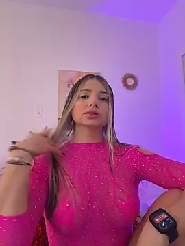 Ashleyjenner  online show from April 2, 1:40 pm