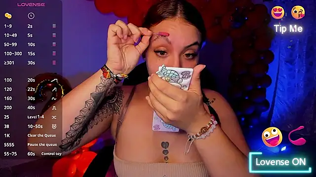 Snapshot of KetziaDoll chatting on November 25, 4:35 am KetziaDoll online show from November 25, 4:35 am