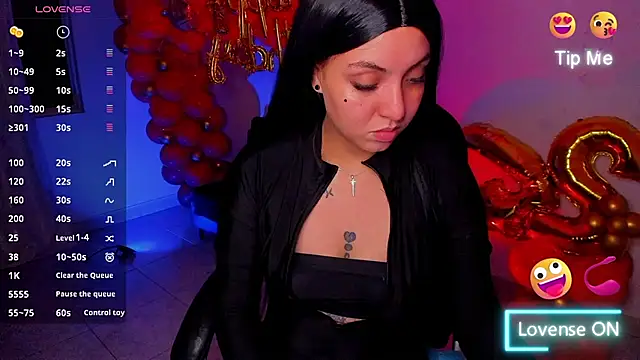 Snapshot of KetziaDoll chatting on November 12, 3:43 am KetziaDoll online show from November 12, 3:43 am