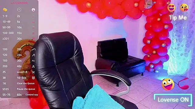 Snapshot of KetziaDoll chatting on November 16, 5:01 am KetziaDoll online show from November 16, 5:01 am