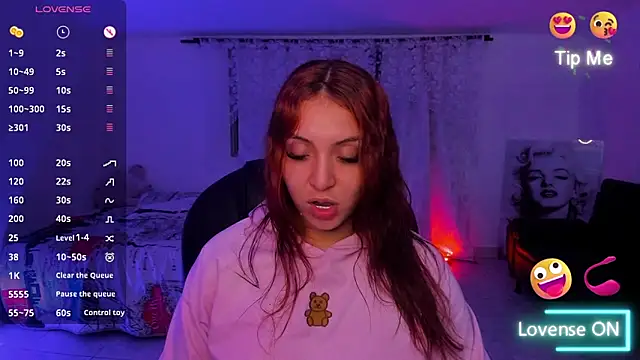 Snapshot of KetziaDoll chatting on December 20, 3:31 am KetziaDoll online show from December 20, 3:31 am