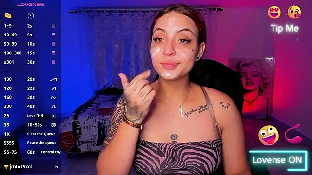 Snapshot of KetziaDoll chatting on November 29, 1:39 am KetziaDoll online show from November 29, 1:39 am