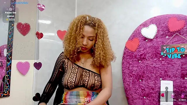 Litzy Curly online show from October 5, 4:31 pm