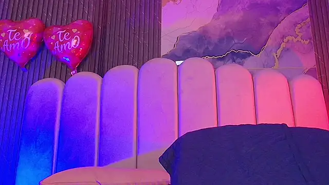 hot dione online show from February 20, 7:16 pm