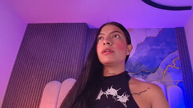 hot dione online show from April 14, 7:19 pm