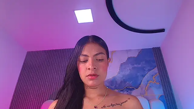 hot dione online show from April 13, 7:18 pm