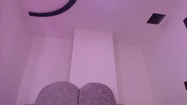 Snapshot of hot_dione chatting on June 3, 7:18 pm hot dione online show from June 3, 7:18 pm